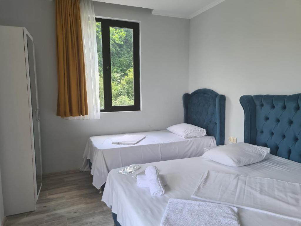 Best Point Hotel room 4
